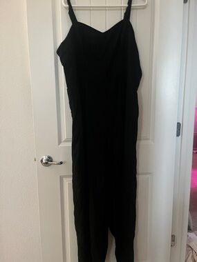 Old Navy Black jumpsuit with Spaghetti Straps SIZE TALL
